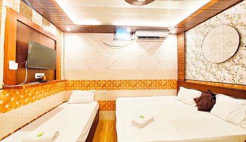 Deluxe Triple Room, City View