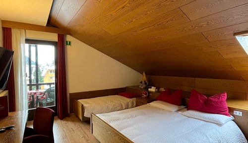 Standard Triple Room, Balcony