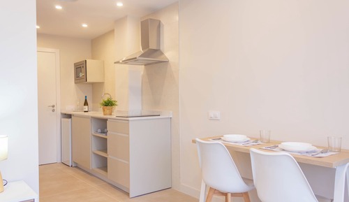 Standard Studio Suite, Balcony, City View