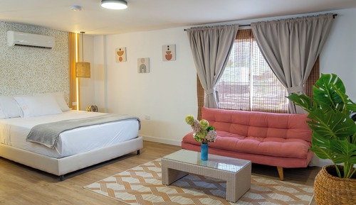 Deluxe Suite