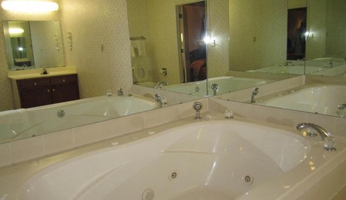 King Room with Spa Bath