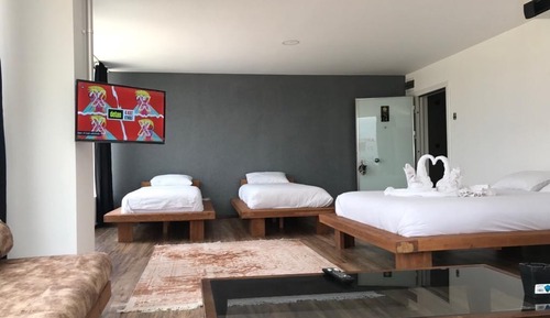 Deluxe Twin Room, City View