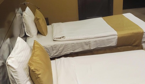 Standard Twin Room, City View