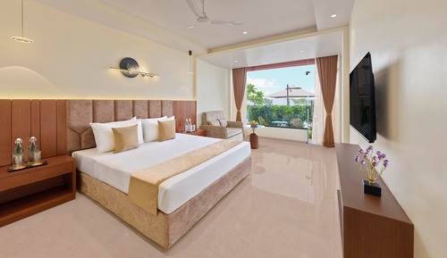 Azalea Room