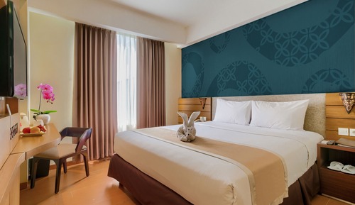 Deluxe Double or Twin Room