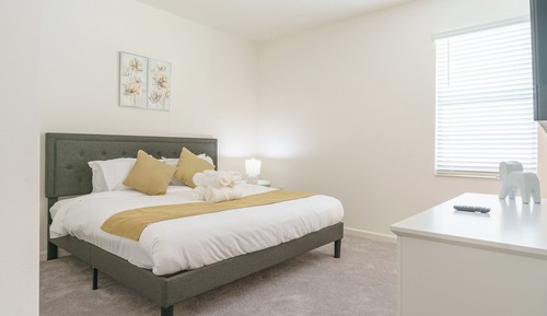 Standard Double Room, 1 King Bed, Non Smoking, Private Bathroom