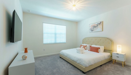 Deluxe Double Room, 1 King Bed, Non Smoking, Private Bathroom