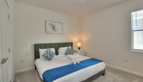 Standard Double Room, 1 King Bed, Non Smoking, Private Bathroom