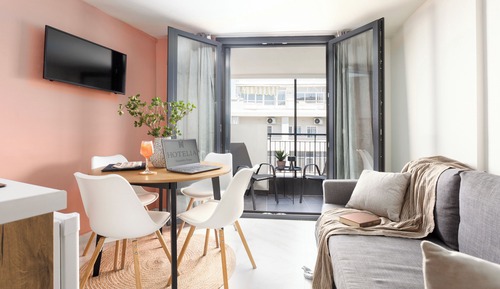 Deluxe Apartment, City View