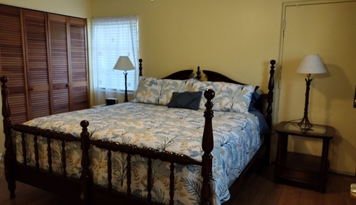 PELICAN APARTMENT