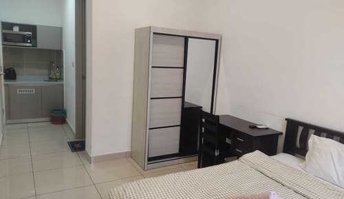 Deluxe Suite, City View