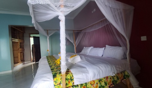 Standard Double Room, Balcony, Lake View