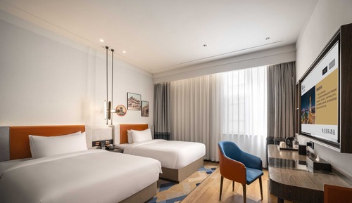 Superior Twin Room, City View