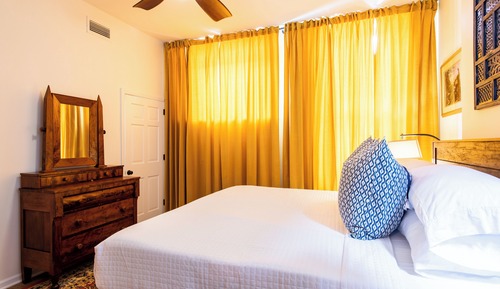 Classic Room, City View
