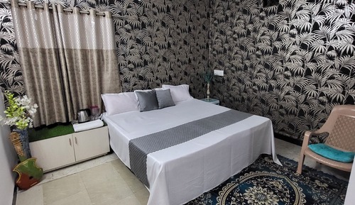 Deluxe Double Room, Garden View