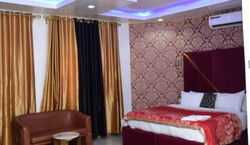 Executive Single Room, Poolside