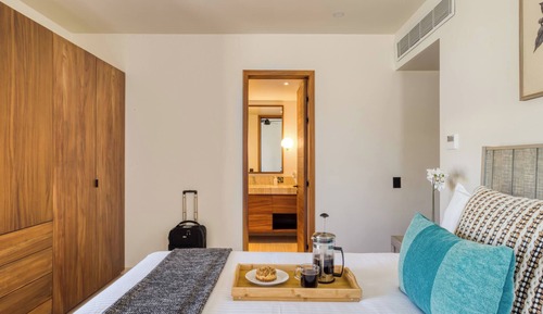 Apartment, Multiple Bedrooms