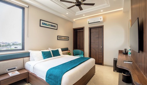 Deluxe Room, City View