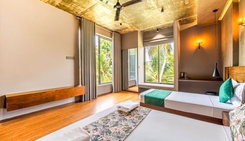 Deluxe Triple Room