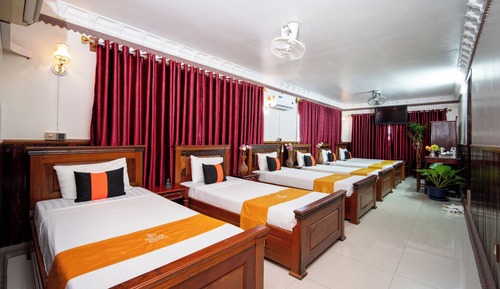 Family Suite, City View