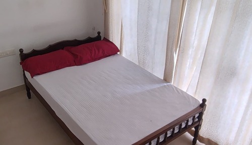 Basic Room, Balcony, Partial Lake View