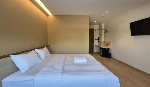 Double Room, Non Smoking, City View