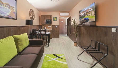 Deluxe Studio, Balcony, Garden View