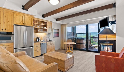 Condo, 1 Bedroom