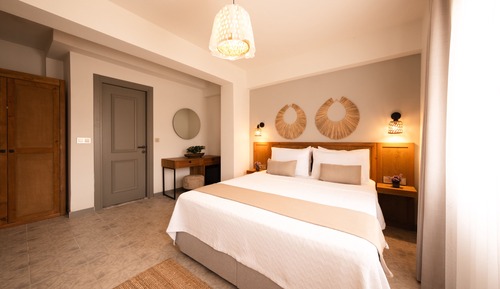 Standard Double Room, Garden View