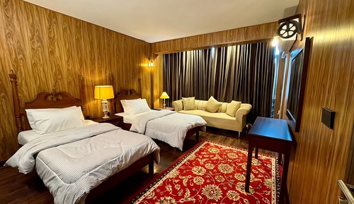 Luxury Suite