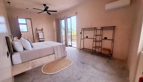 Deluxe Room, 1 King Bed