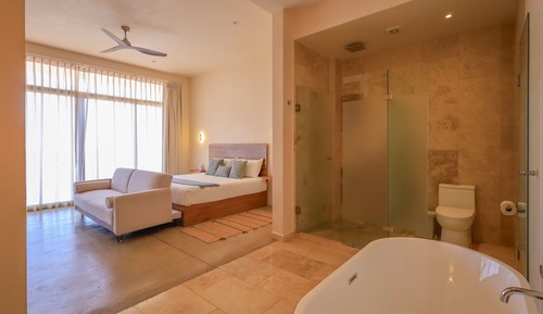 Luxury Room, Balcony