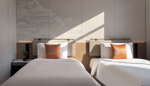 Superior Twin Room, City View