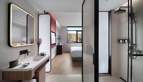Superior Double Room, City View
