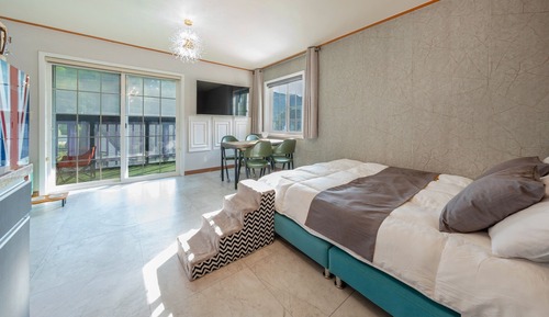 Basic Room, 1 Bedroom (Daisy (2nd Floor/Pet /BBQ))