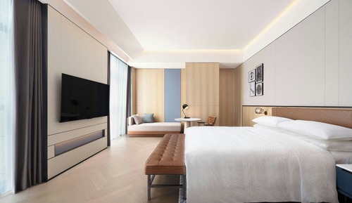 City View Senior King Room
