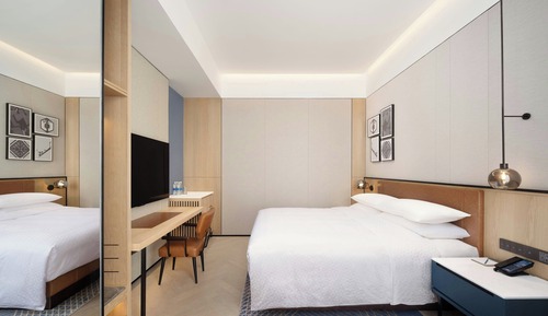 City View King Room