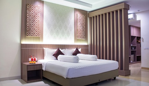 Premier Room