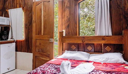 Comfort Cabin, Patio, Garden View