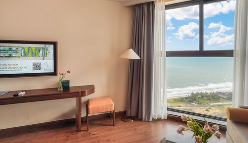 Studio, Sea View