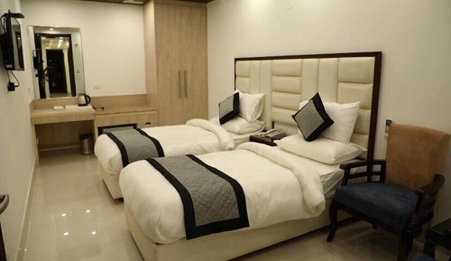 Luxury Double or Twin Room, City View