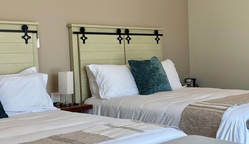 Deluxe Suite, 2 Double Beds