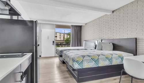 Standard Room, 2 Queen Beds, Non Smoking