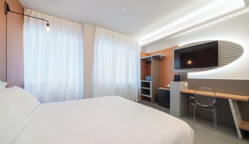 Double Room, 1 King Bed, Non Smoking