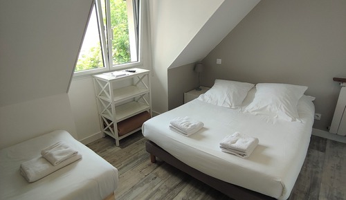 Economy Triple Room