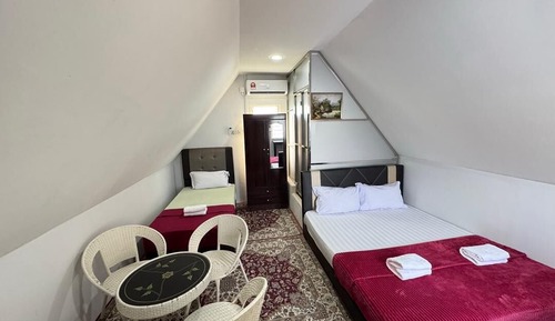 Deluxe Triple Room