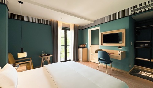 Deluxe Suite Double or Twin