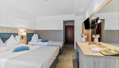 Family Triple Room, Balcony