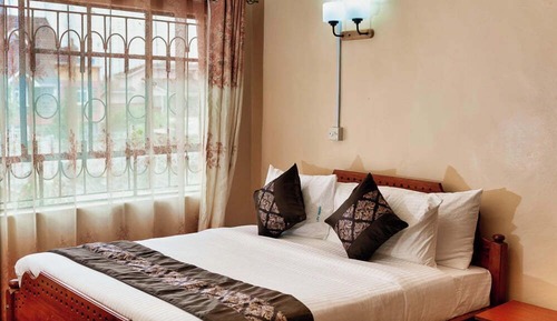 Standard Double Room, Garden View