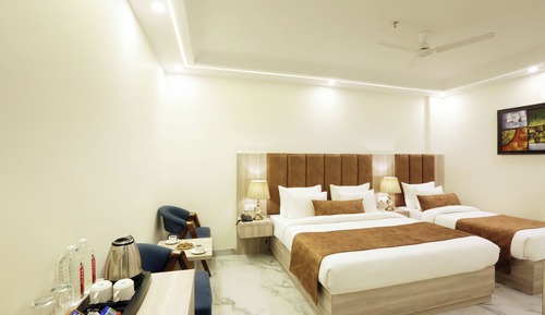 Premium Triple Room